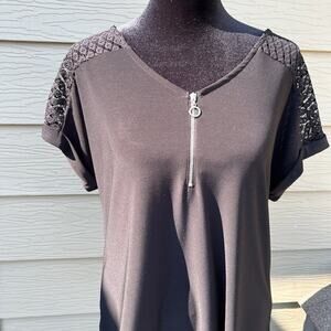 Ivy Ridge Black Lace Trim 1/4 zipper Short Sleeve top, Women's size M